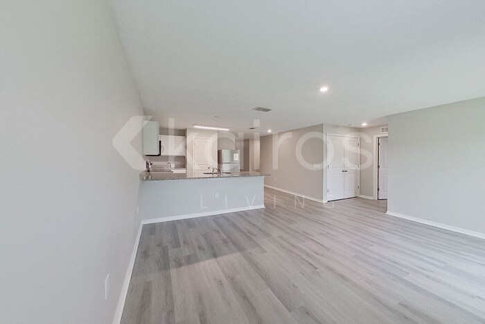 Building Photo - 8035 100th Ave