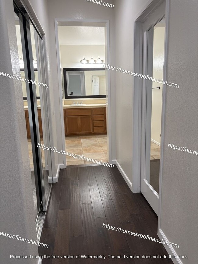 Building Photo - 8157 Garden Gate St