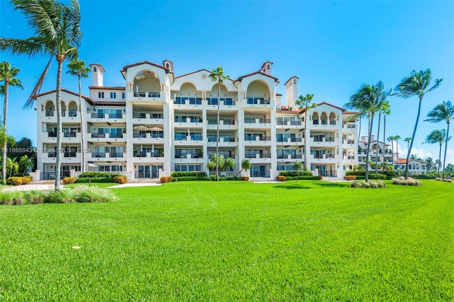 Building Photo - 4922 Fisher Island Dr