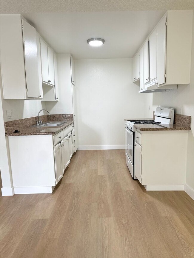 Interior Photo - Orange Creek