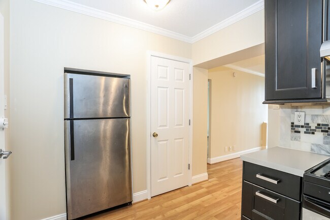 Building Photo - 240 M St SW