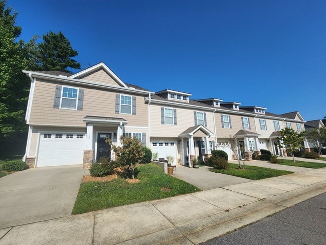 Building Photo - COMING SOON!!! Weaverville Townhouse-End U...