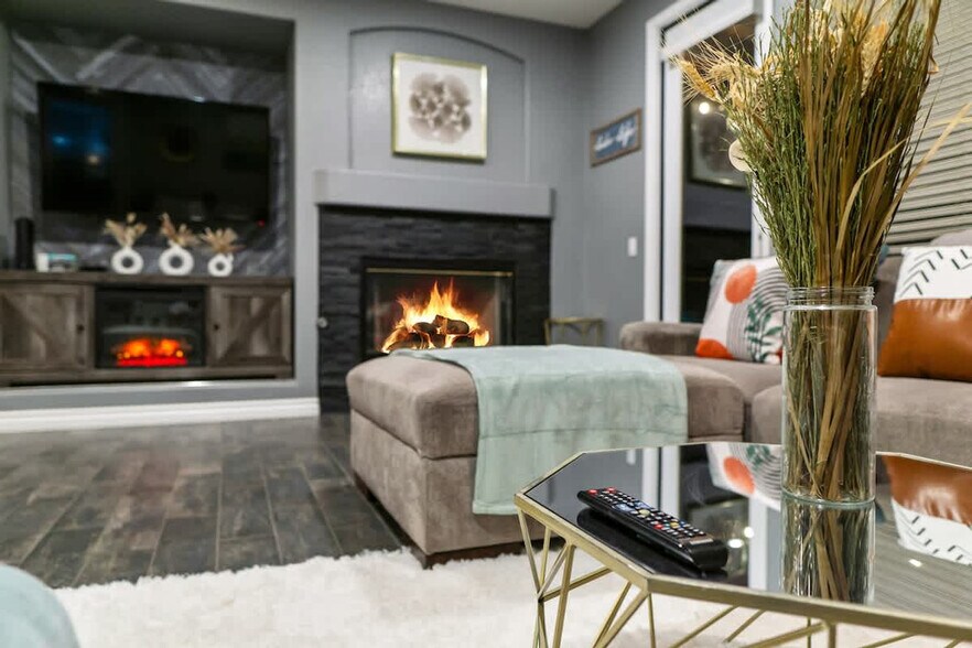 Building Photo - 1107 Shadowcrest Ln