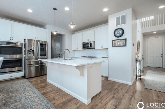 Building Photo - 12092 S Tower Arch Ln