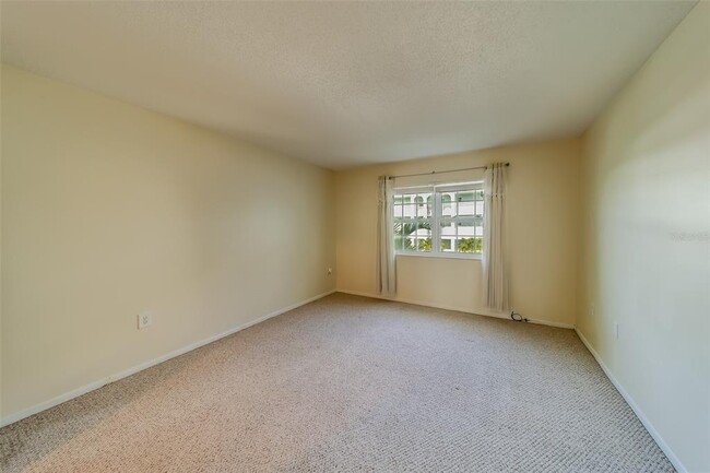Building Photo - 1706 Belleair Forest Dr