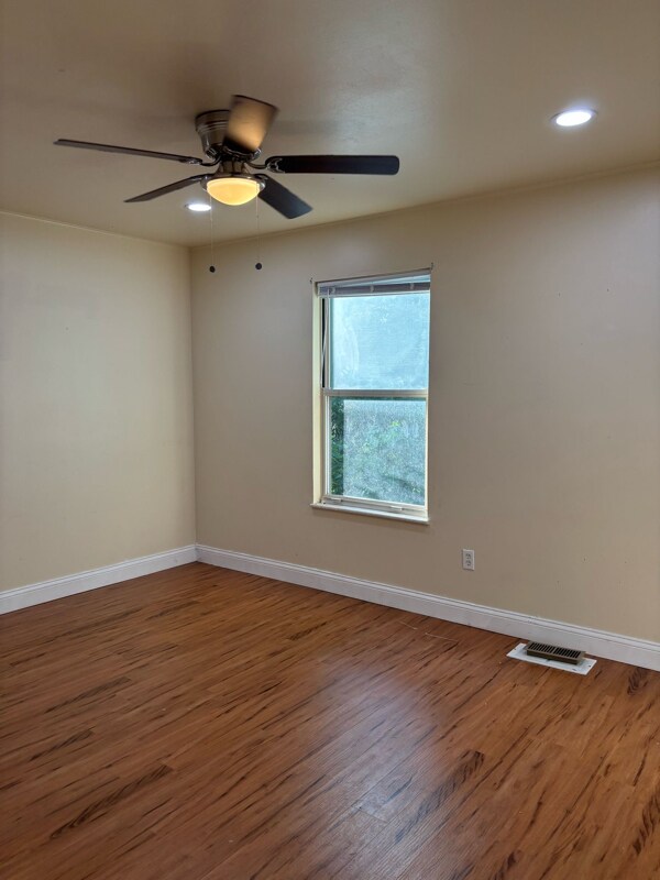 Building Photo - 413 Talbert Ct