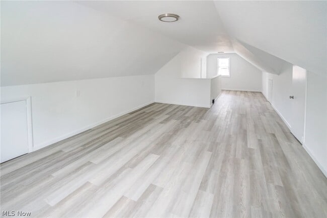 Building Photo - 1343 Victory Dr