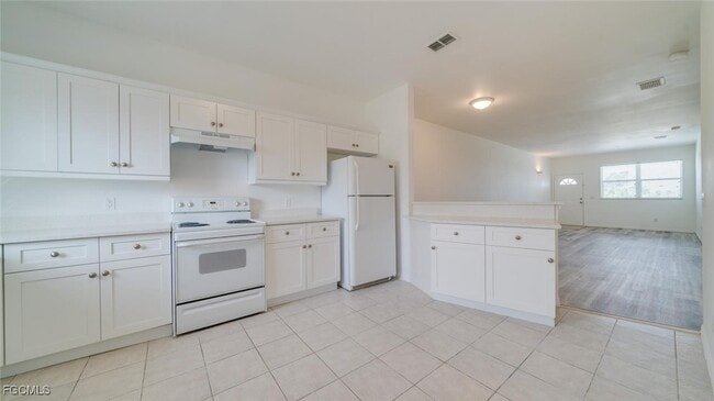 Building Photo - 5612 Rose Garden Rd
