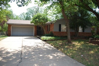 Building Photo - 6520 Grove