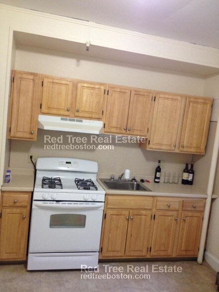 Building Photo - 127 Washington St