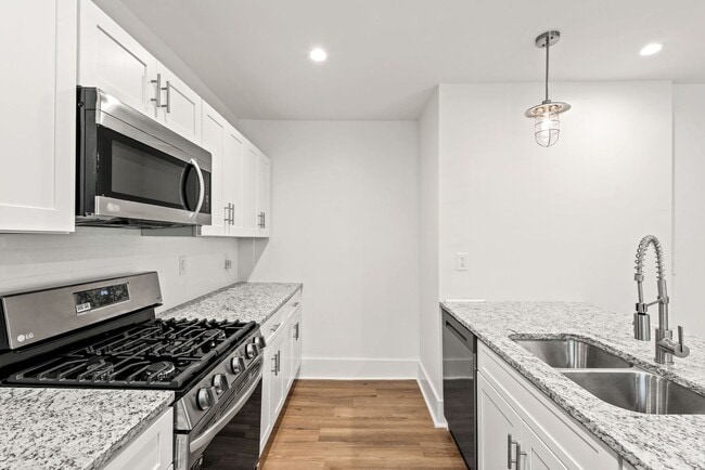 Building Photo - Location, Location - Duplex Unit A - 636 Francis PL NW/ 2 bedroom, 2 bath - off street parking $1...