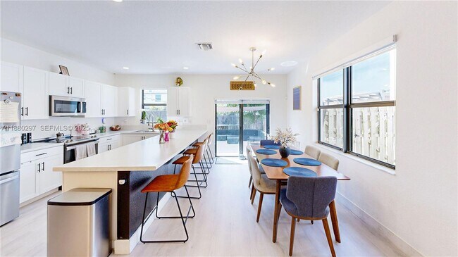 Building Photo - 24902 SW 107th Ave