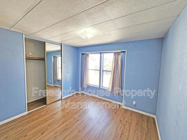 Building Photo - 80 Stanley Dr