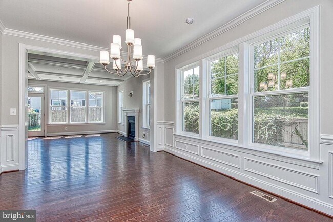 Building Photo - 3100 Greenway Blvd