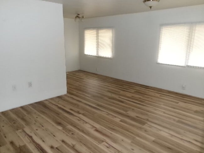 Building Photo - Remodeled 2 bed 1 bath with RV space