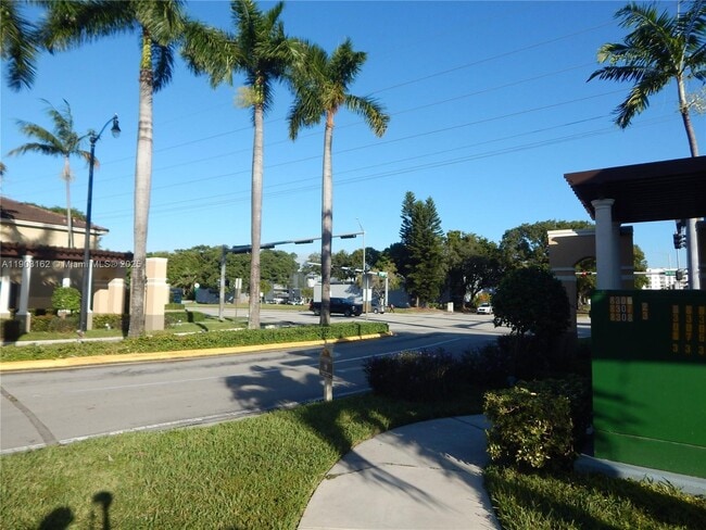 Building Photo - 8810 W Flagler St