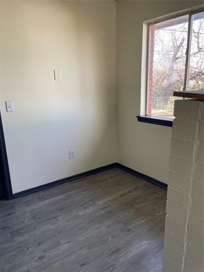 Building Photo - 205 NW 85th St