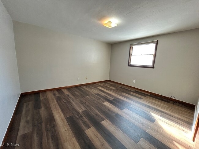 Building Photo - 98 View St