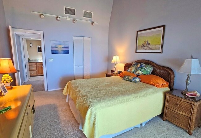 Building Photo - 1335 Landings Dr