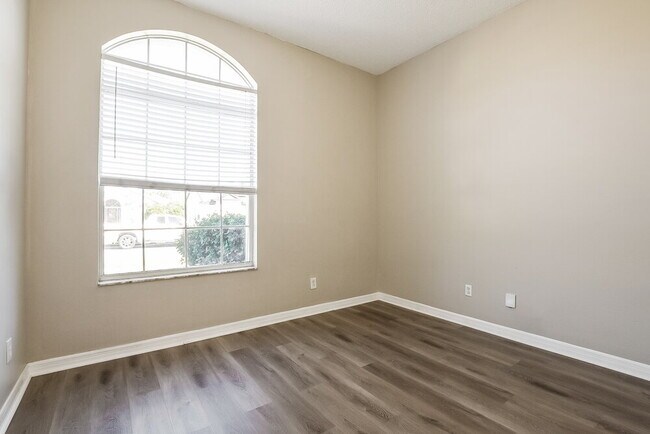 Building Photo - 2714 Cahill Way