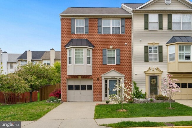 Building Photo - 13808 Branham Ct