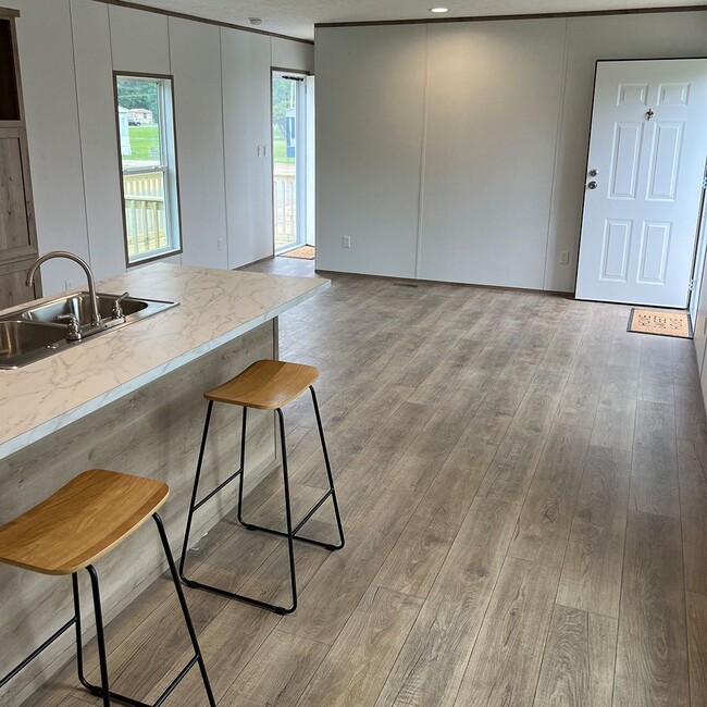 Building Photo - 16800 Jessica Rd