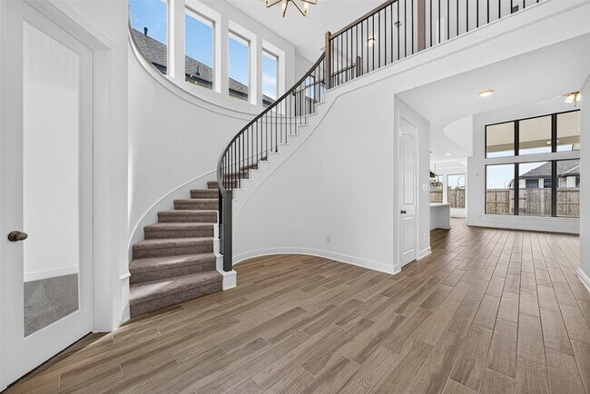 Building Photo - 2803 Sweet Honey Ln