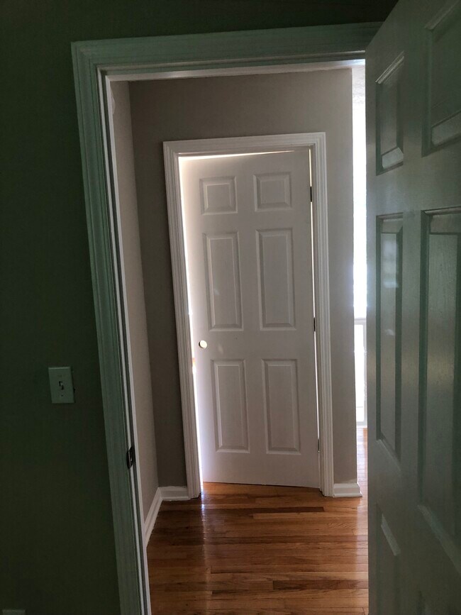 Building Photo - 1414 Schley Plz