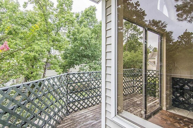 Building Photo - 3315 Golden Trails Dr