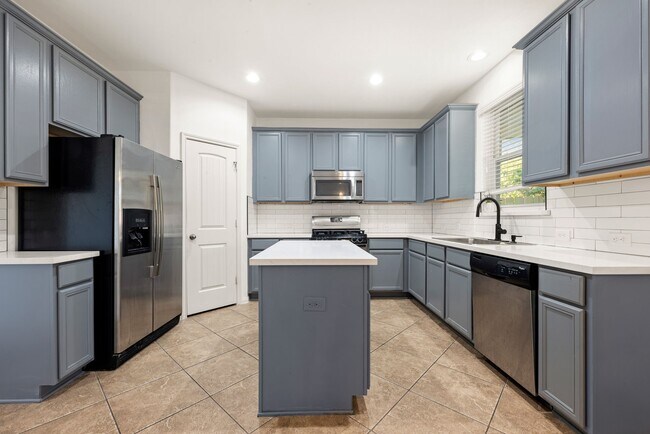 Building Photo - 30802 Lavender Trace Dr