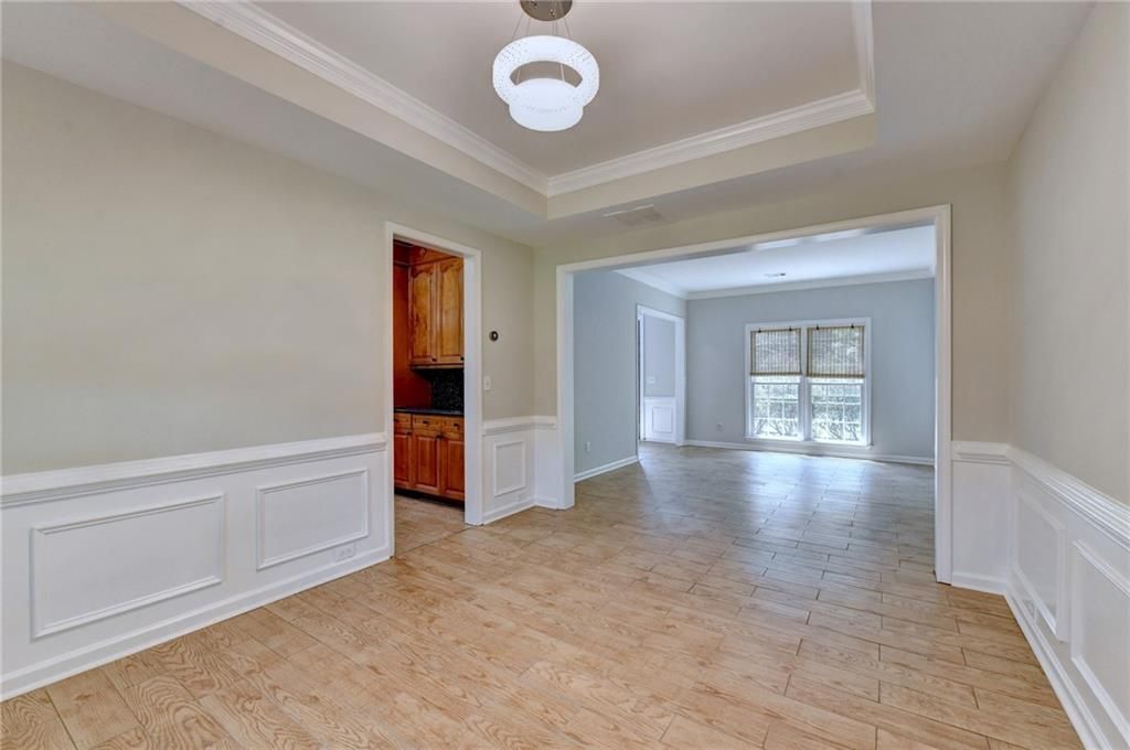 Building Photo - 2835 Crestmont Ct
