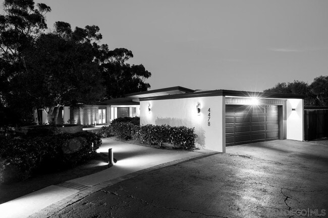 Building Photo - 4478 Hortensia St