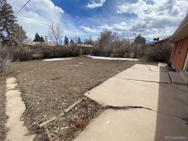 Building Photo - 422 Salem St