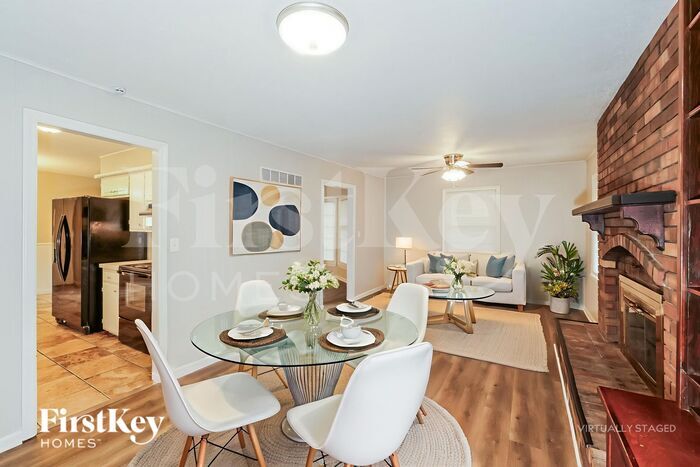 Building Photo - 5613 Manning Ave