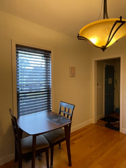 Building Photo - 196 Spring St