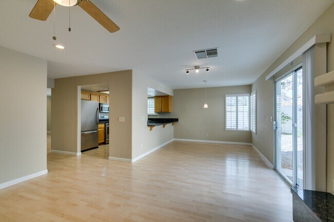 Building Photo - Beautiful Summerlin Home – 3 Bed, 2.5 Bath...