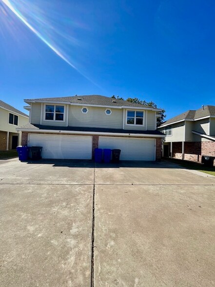 Primary Photo - 2525 S 3rd St