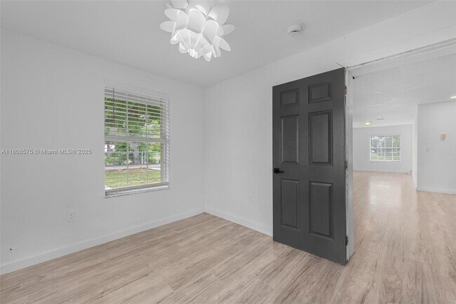 Building Photo - 1200 NW 87th St