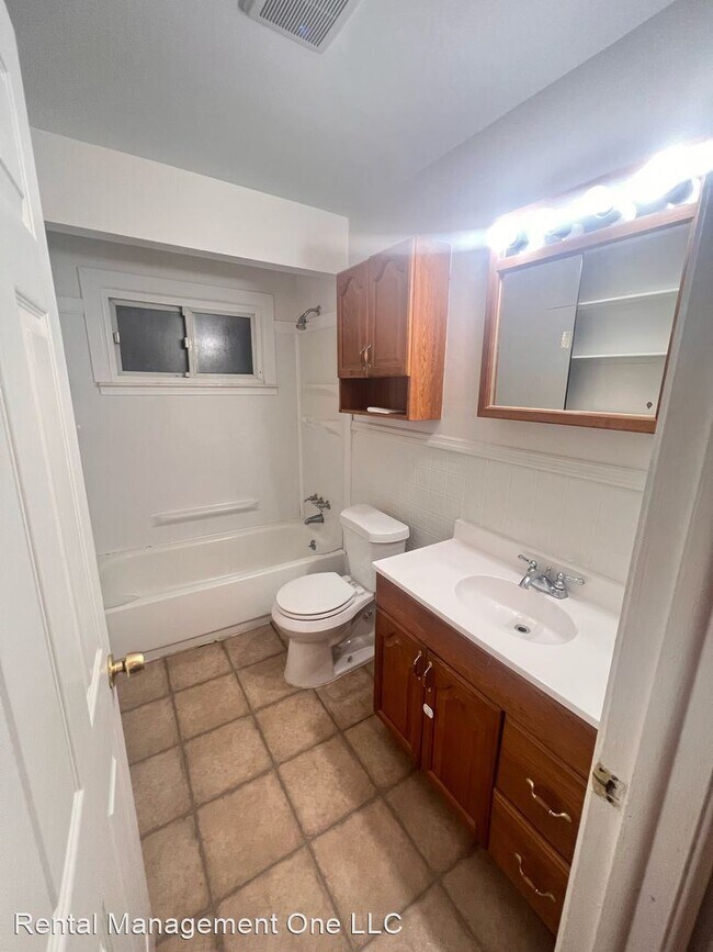 Building Photo - 3 br, 1 bath House - 22269 Champaign