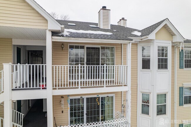 Building Photo - 318 Wimbeldon Ct