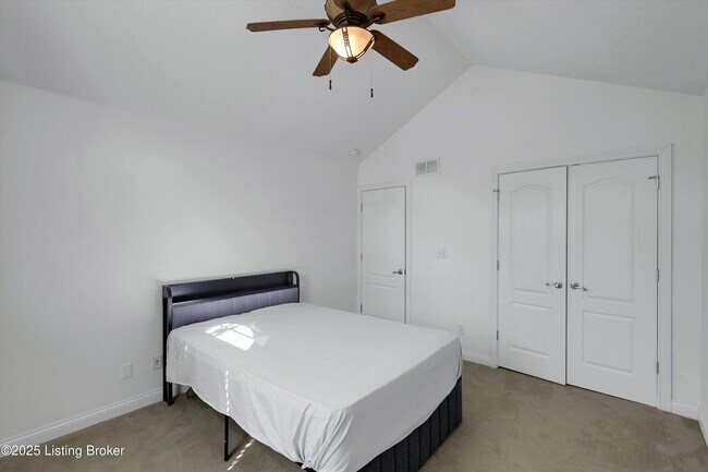 Building Photo - 12611 Bernay Pl