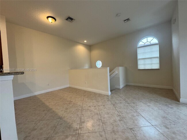 Building Photo - 5819 Hampton Hills Blvd