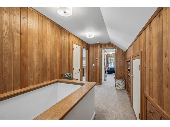 Building Photo - 5232 12th Ave S