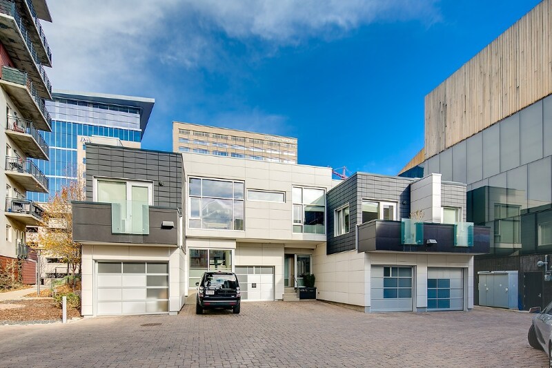 Building Photo - 1479 Delgany St
