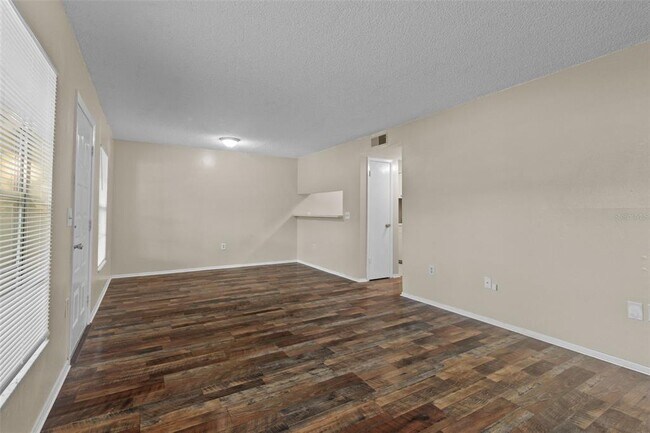 Building Photo - 14419 Hanging Moss Cir