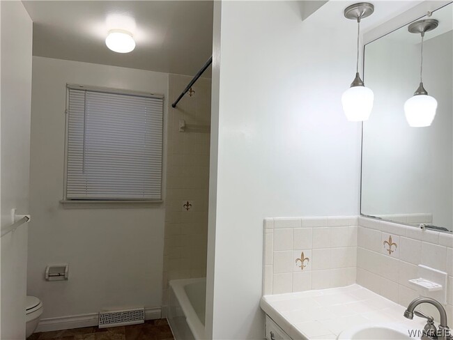 Building Photo - 263 Fruitwood Terrace