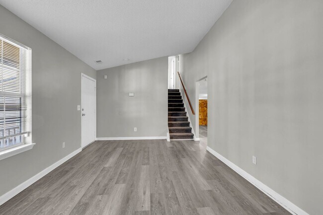 Building Photo - Welcome to your beautifully refreshed home in Hampton, where comfort, style, and convenience come...