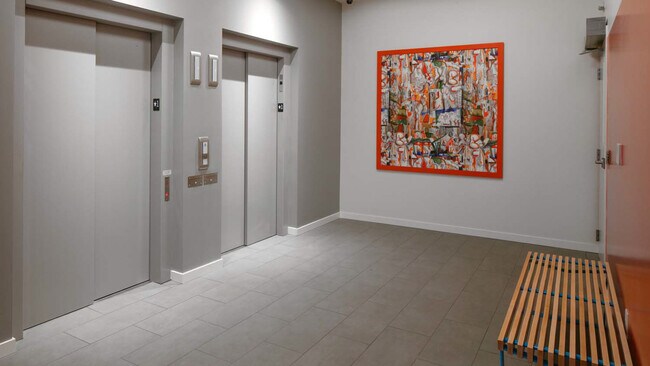 Building Photo - 4545 SW Angel Ave