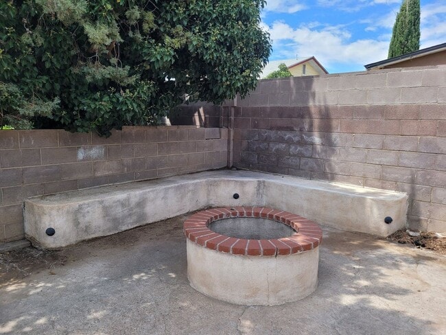 Building Photo - COMING SOON-Updated 3 bedroom 2 bath