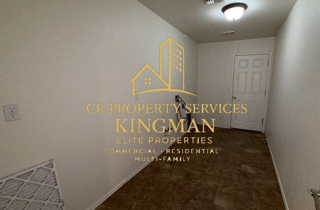 Building Photo - Stunning Home in Kingman – Spacious, Modern, & Move-In Ready!